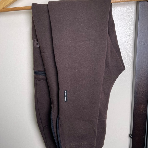 ASRV 0400. Core Division Cargo Zip Jogger - Dark Earth Size XS Mens Used - Picture 6 of 12